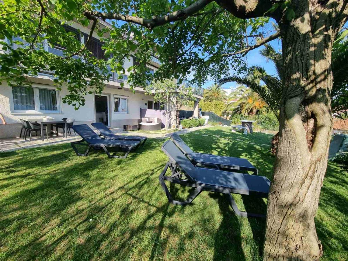 Apartment With Seaview And Garden For 6 Portoroz Exterior photo