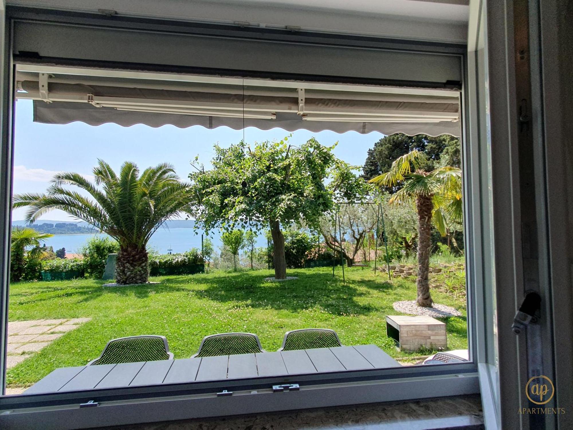Apartment With Seaview And Garden For 6 Portoroz Exterior photo