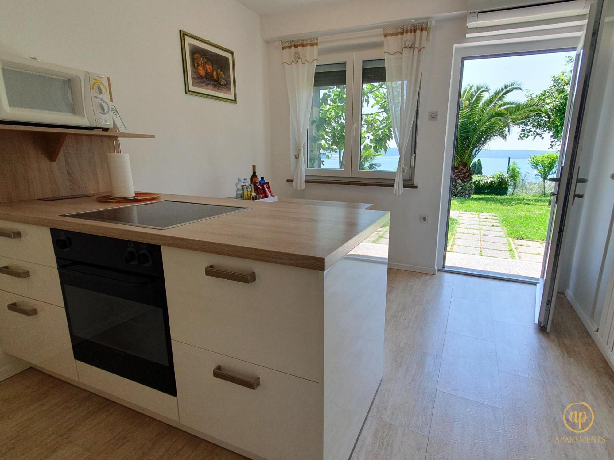 Apartment With Seaview And Garden For 6 Portoroz Exterior photo